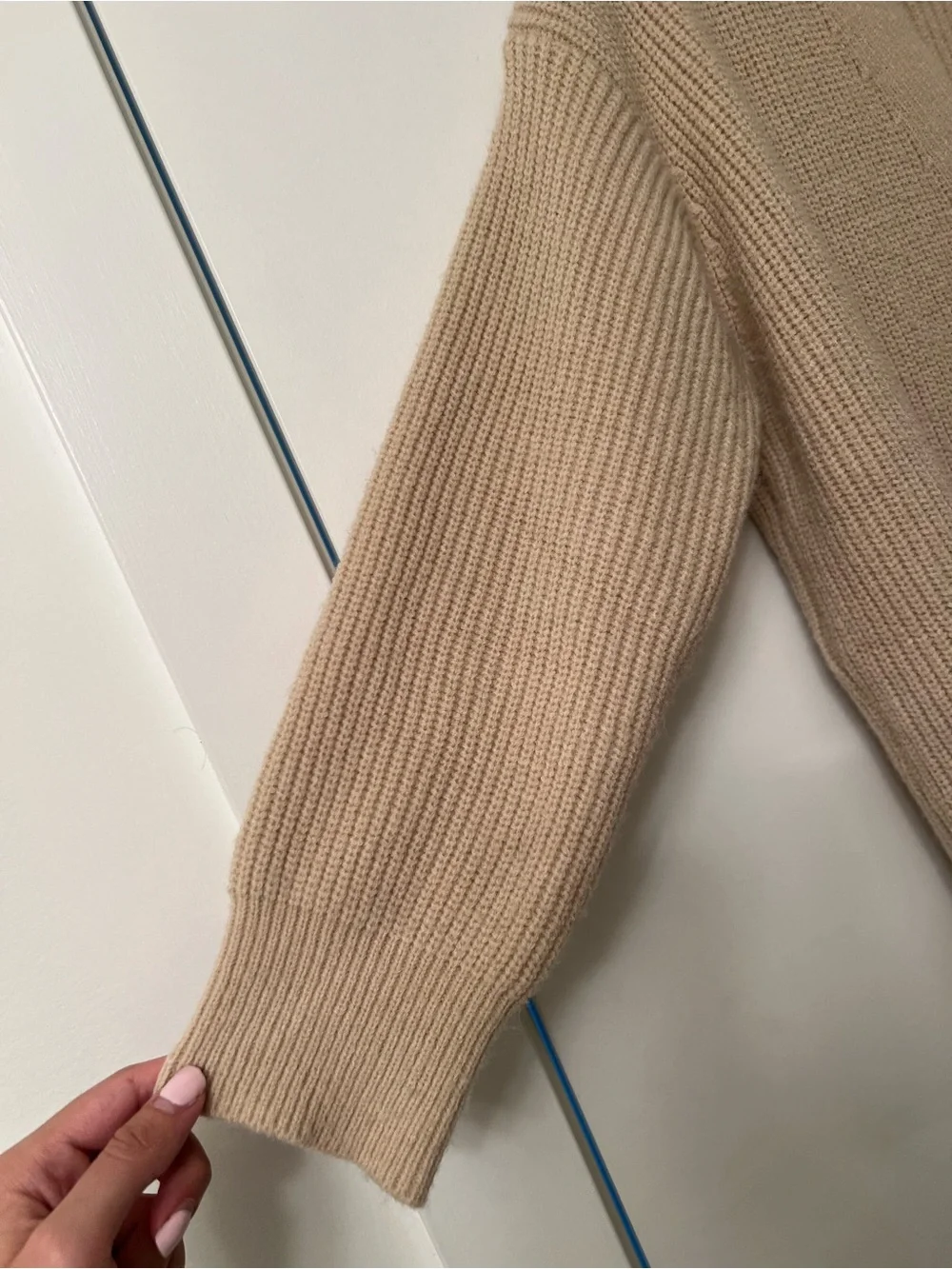 Beige Button‑Front Cardigan – Size Medium - Picture 5 of 6